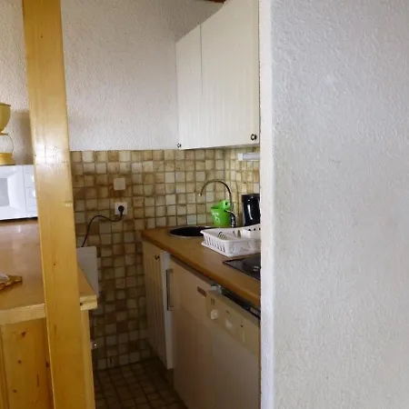 4 Pers Avec Balcon, Proche Centre Et Pistes - D'huez - Fr-1-405-20 *