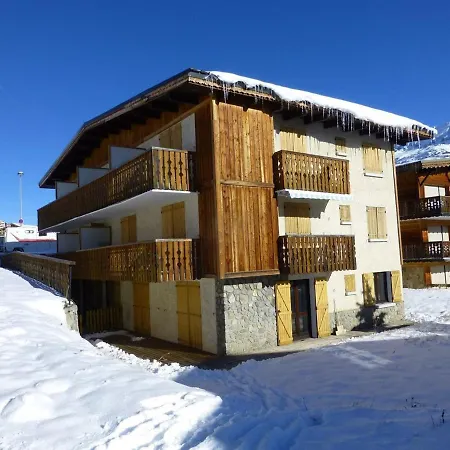 4 Pers Avec Balcon, Proche Centre Et Pistes - D'huez - Fr-1-405-20 *